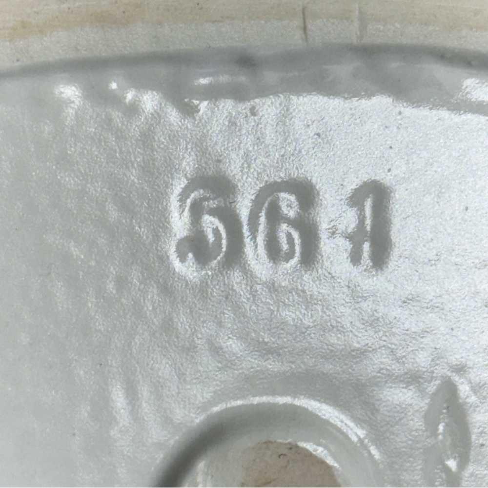 Vintage Abingdon Pottery Serving Bowl - Picture 11 of 11